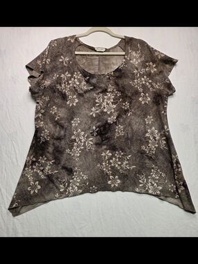 Brittany Black Taupe Floral Scoop Neck Tunic